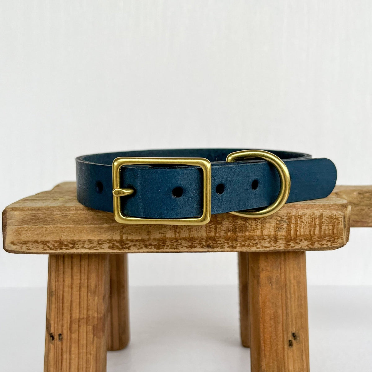 Navy blue sales leather dog collar